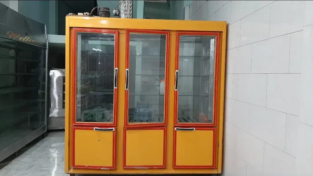 یخچال شیرینی تر/ویترین خشک/ یخچال ایستاده ۳ درب|فروشگاه و مغازه|رشت, توشیبا|دیوار