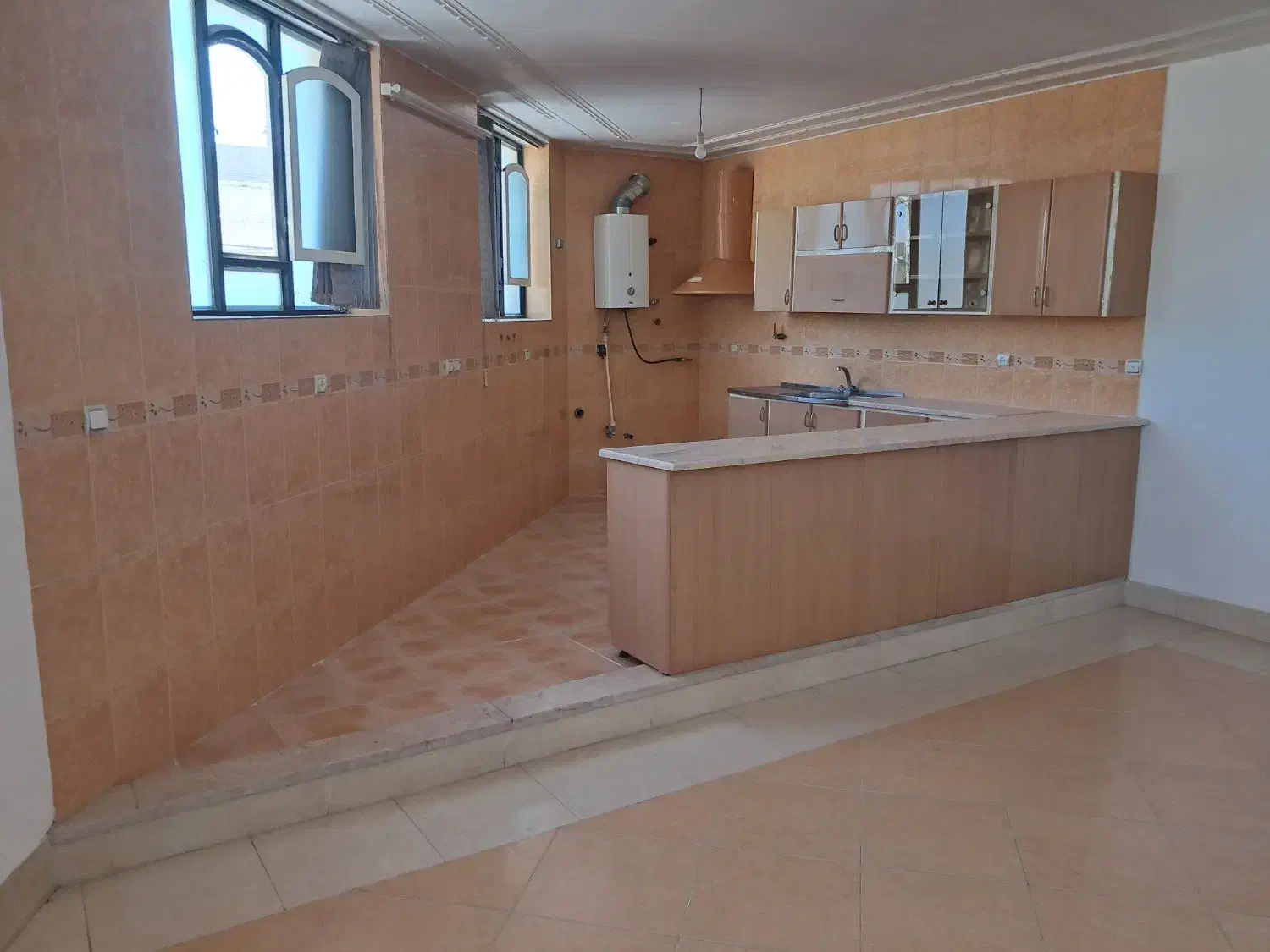 اجاره آپارتمان خیابان شمس|اجارهٔ آپارتمان|آباده, |دیوار