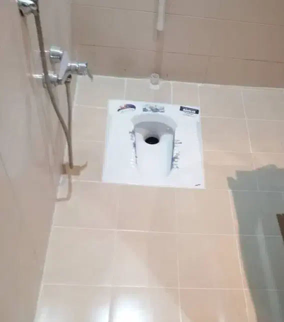 رفع نم  ابندی حمام سرویس پشت بام استخر بد|خدمات پیشه و مهارت|الیگودرز, |دیوار