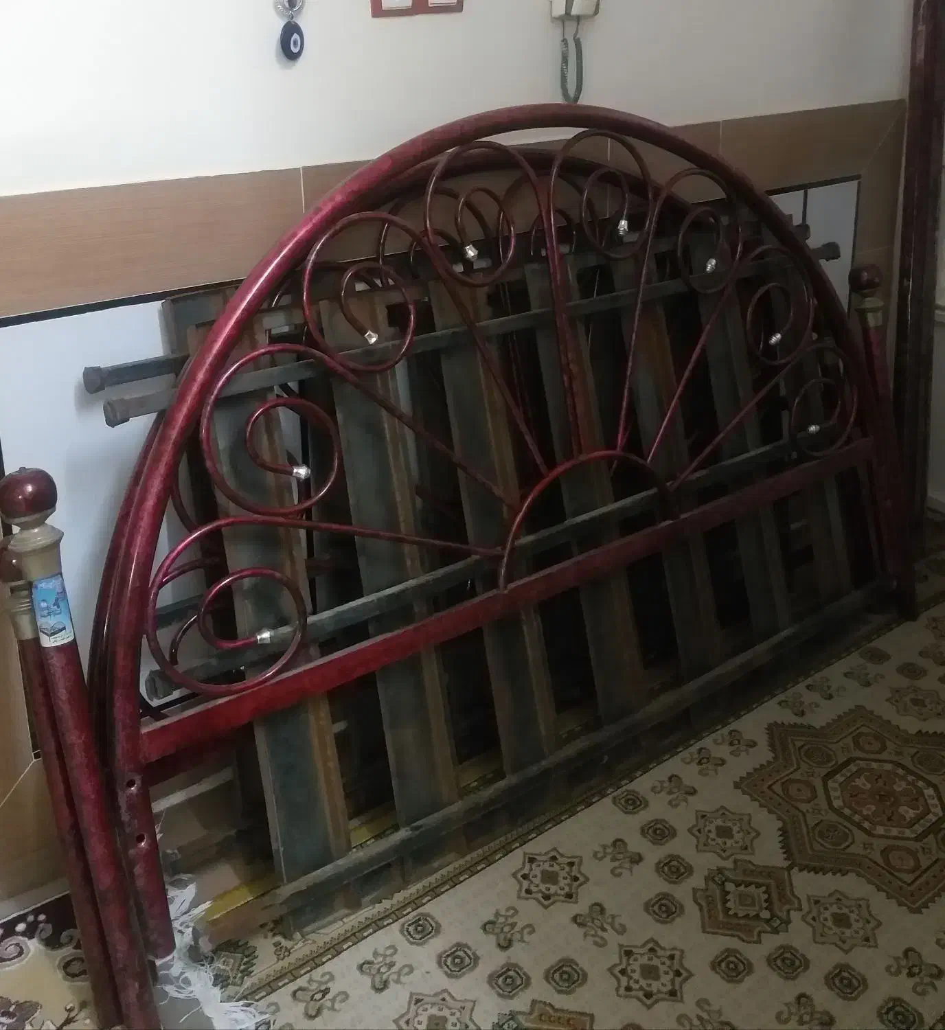 تخت خواب دو نفره در حد نو|تخت و سرویس خواب|شوشتر, |دیوار