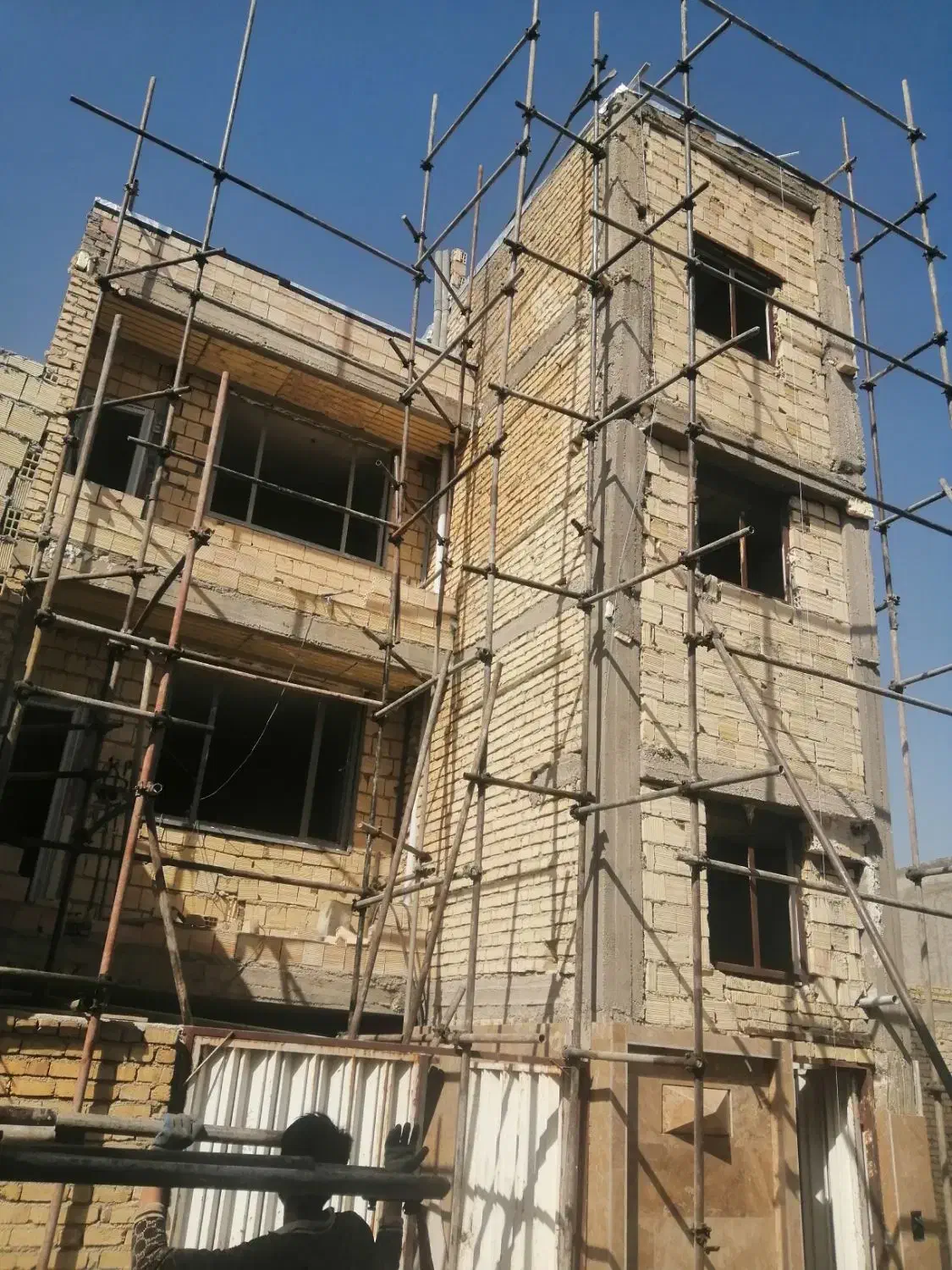 داربست فلزی شیراز خدمات 24ساعته داخل شیراز و حومه|خدمات پیشه و مهارت|شیراز, قالیشویی|دیوار