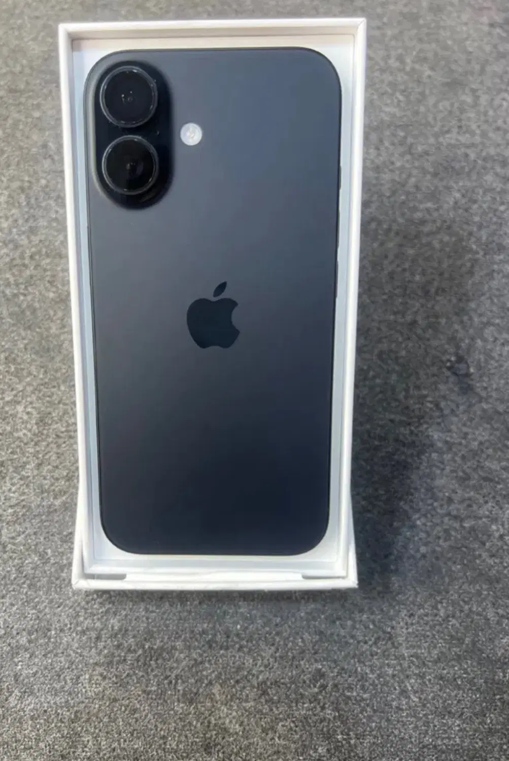 نرمال iPhone 16|موبایل|شیراز, قدوسی غربی|دیوار
