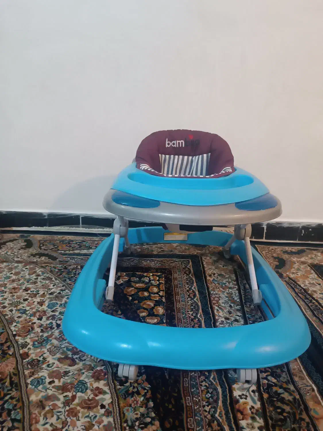 روروک بچه درحدنو|اسباب و اثاث بچه|نهاوند, |دیوار