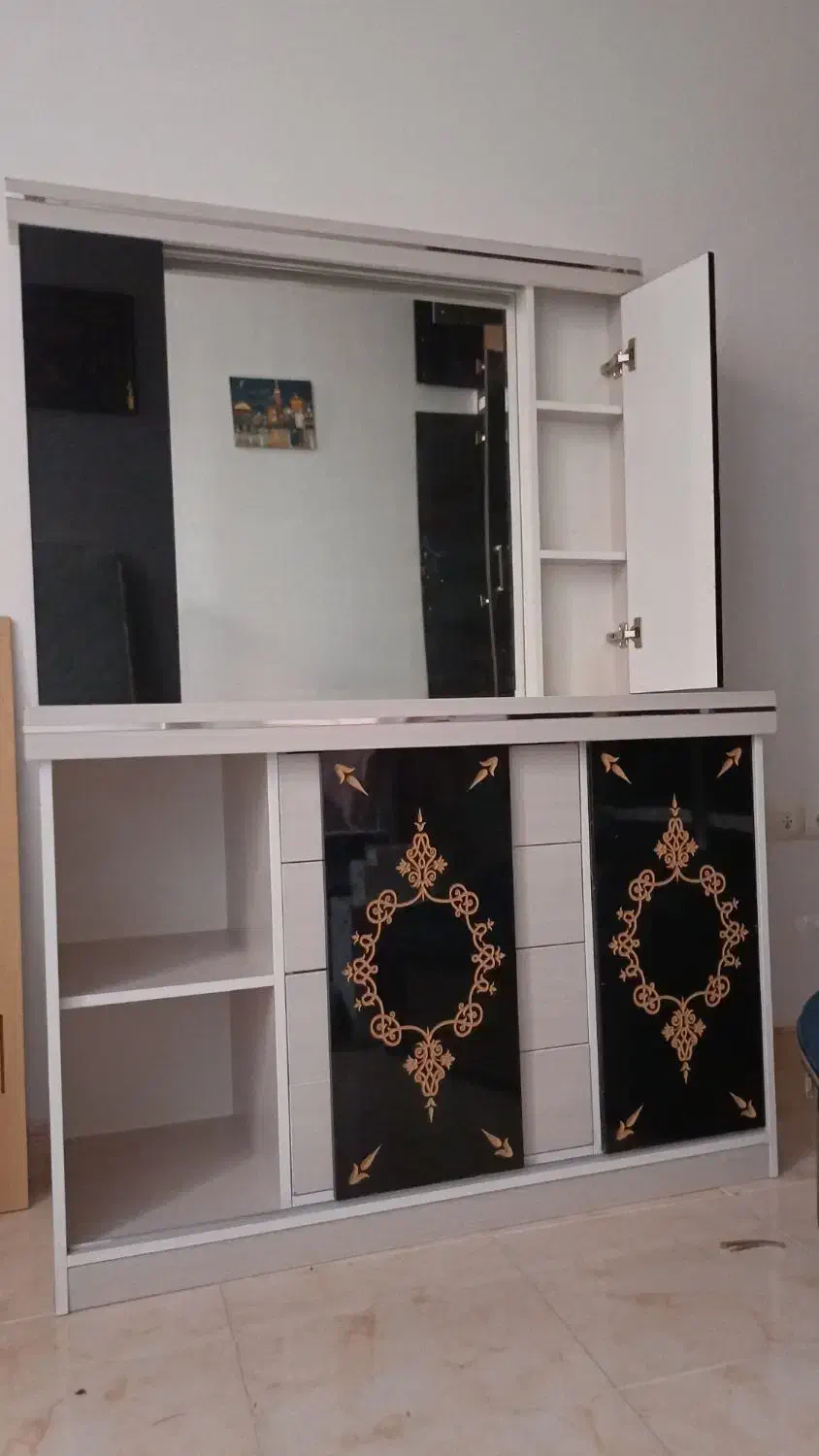 سرویس خواب|تخت و سرویس خواب|تفت, |دیوار