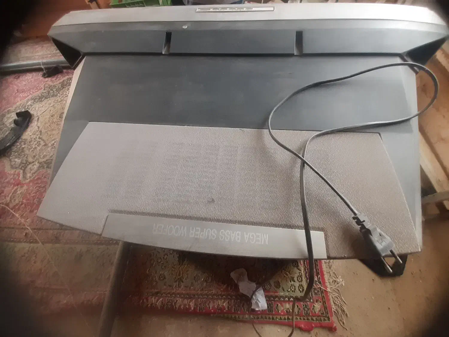 تلویزیون ۳۲ پارس|تلویزیون و پروژکتور|تربت جام, حافظ|دیوار