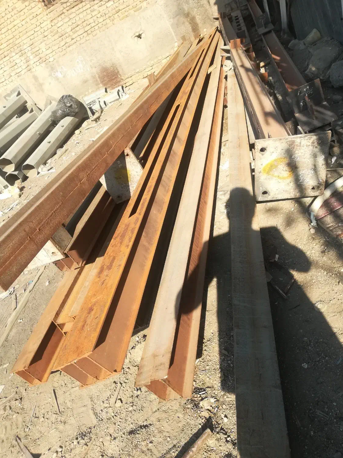 آهن آهن آلات ستون دبل ونردبانی صفحه ستون ورق و....|مصالح و تجهیزات ساختمان|مشهد, نیزه|دیوار