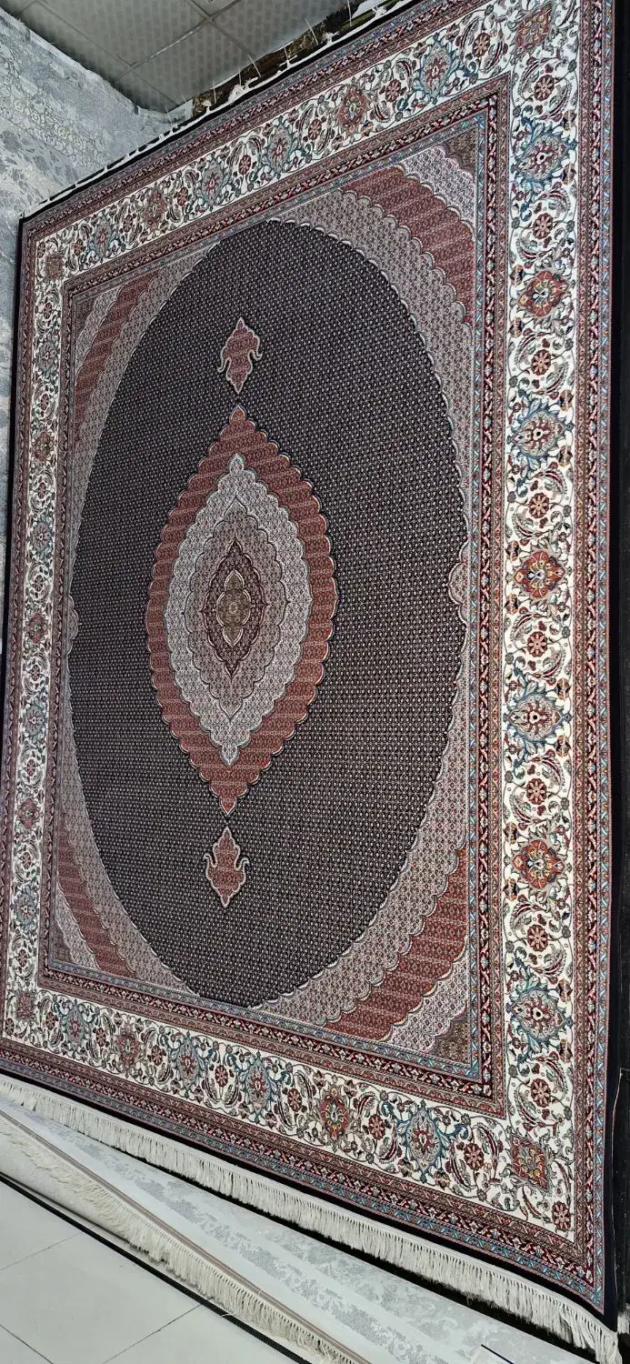 ماهی اصل دست بافت گونه|فرش|اردبیل, |دیوار