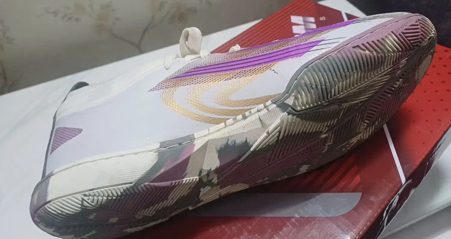 کفش سالن / فوتسال|کیف، کفش، کمربند|کاشمر, |دیوار