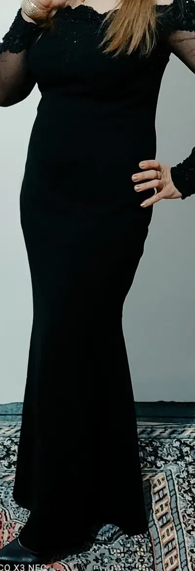 تعدادی لباس مجلسی|لباس|دشتابی, |دیوار