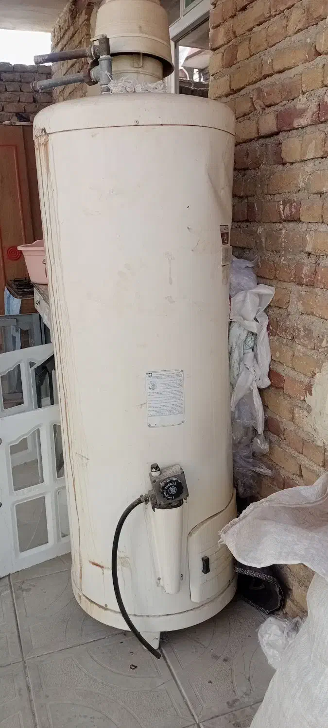 آبگرمکن ارج با مخزن ۹۰لیتری|آبگرمکن، پکیج، شوفاژ|سلماس, |دیوار