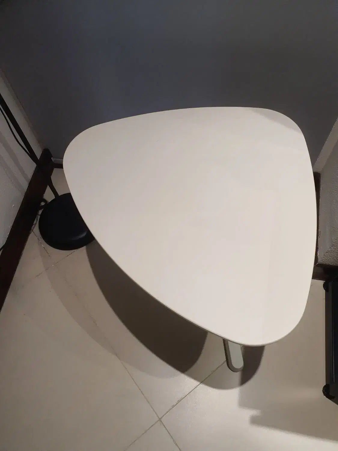 میز ایکیا|میز تحریر و کامپیوتر|کیش, |دیوار