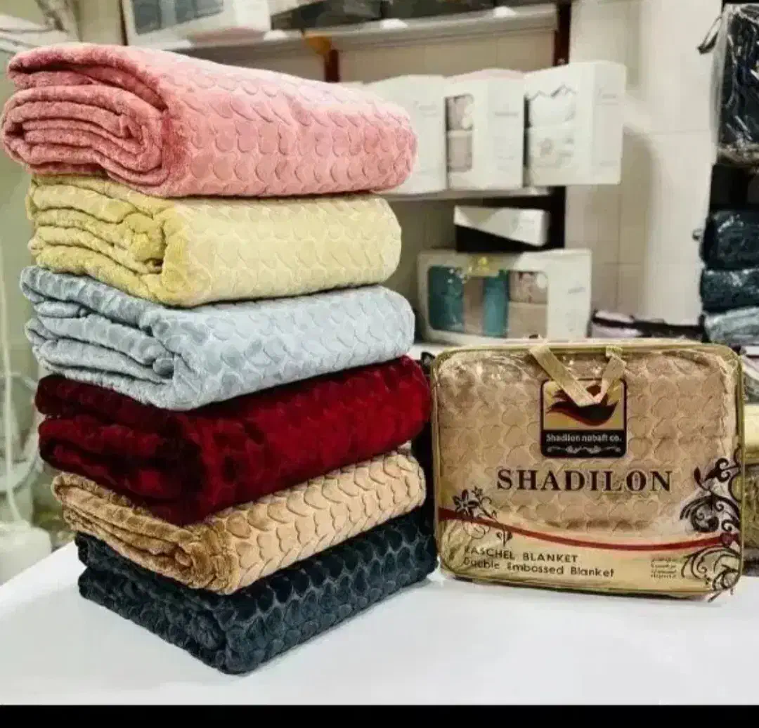 پتو مخملی دو نفره گرم و نرم و نامبروان نگارین|رختخواب، بالش، پتو|مشهد, امیر|دیوار