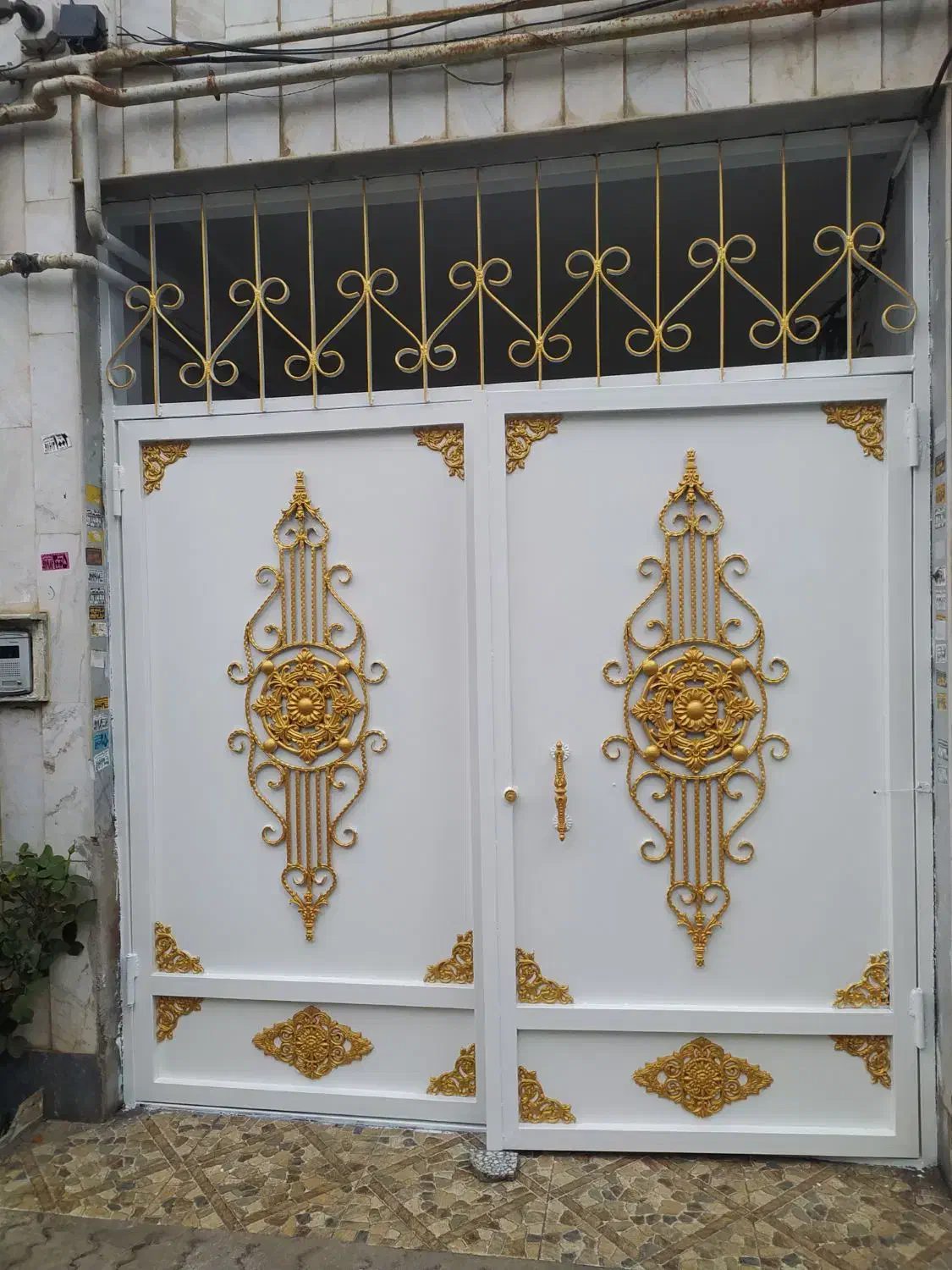 نقاشی ساختمانهای تجاری مسکونی|خدمات پیشه و مهارت|چاف و چمخاله, |دیوار