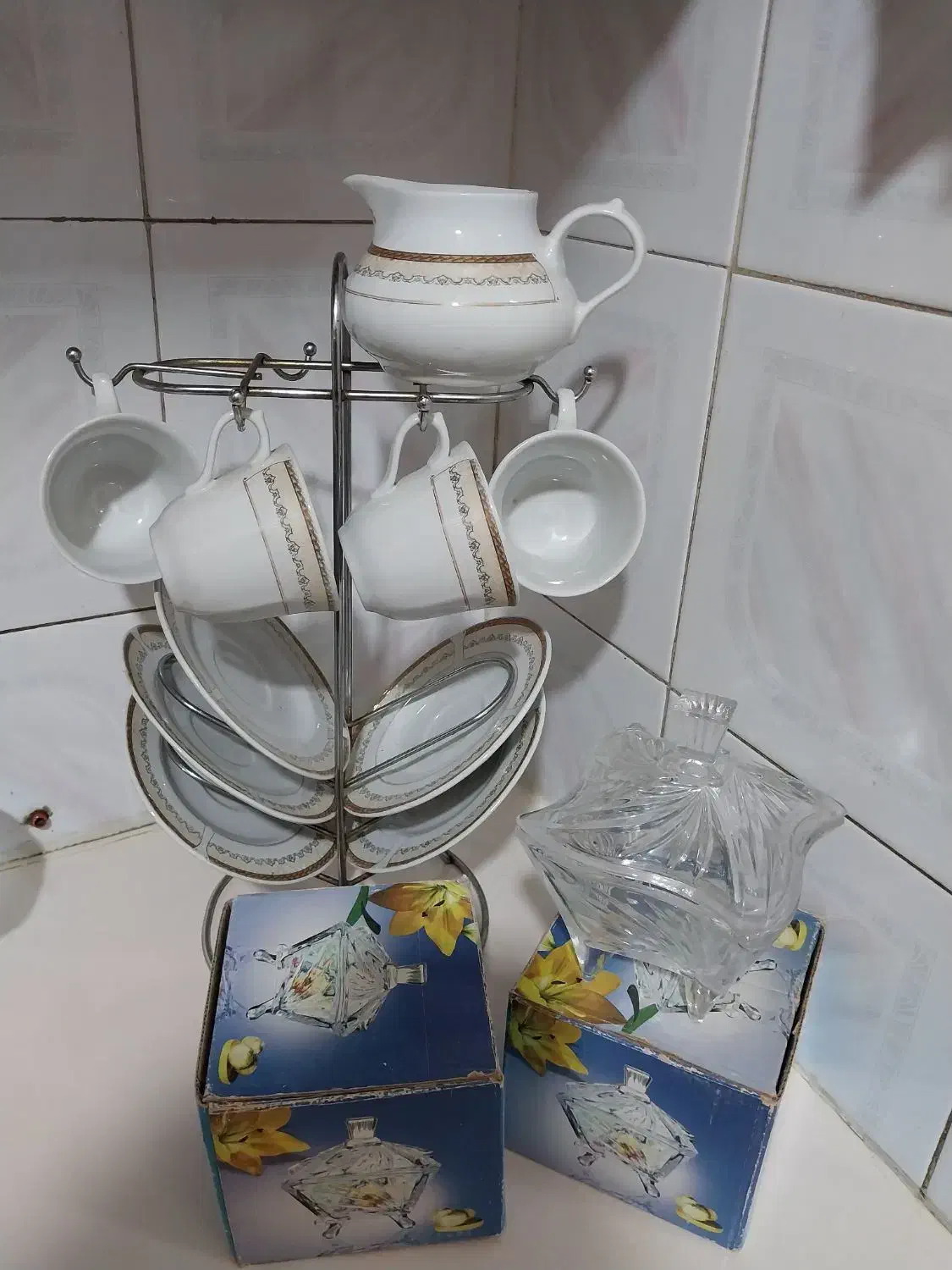 سرویس چایخوری 10 تیکه با استند وقندون خارجی|ظروف سرو و پذیرایی|ایذه, |دیوار