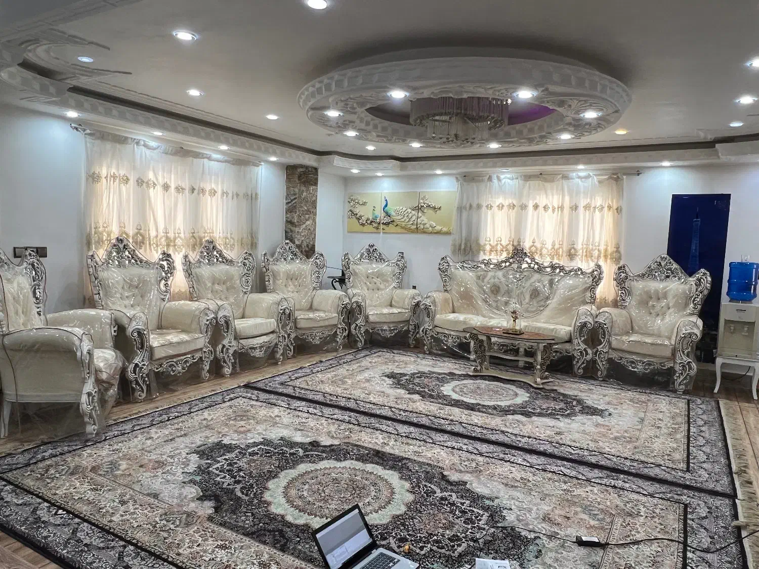 مبل ۹ نفره سلطنتی|مبلمان خانگی و میز عسلی|بندر گناوه, |دیوار