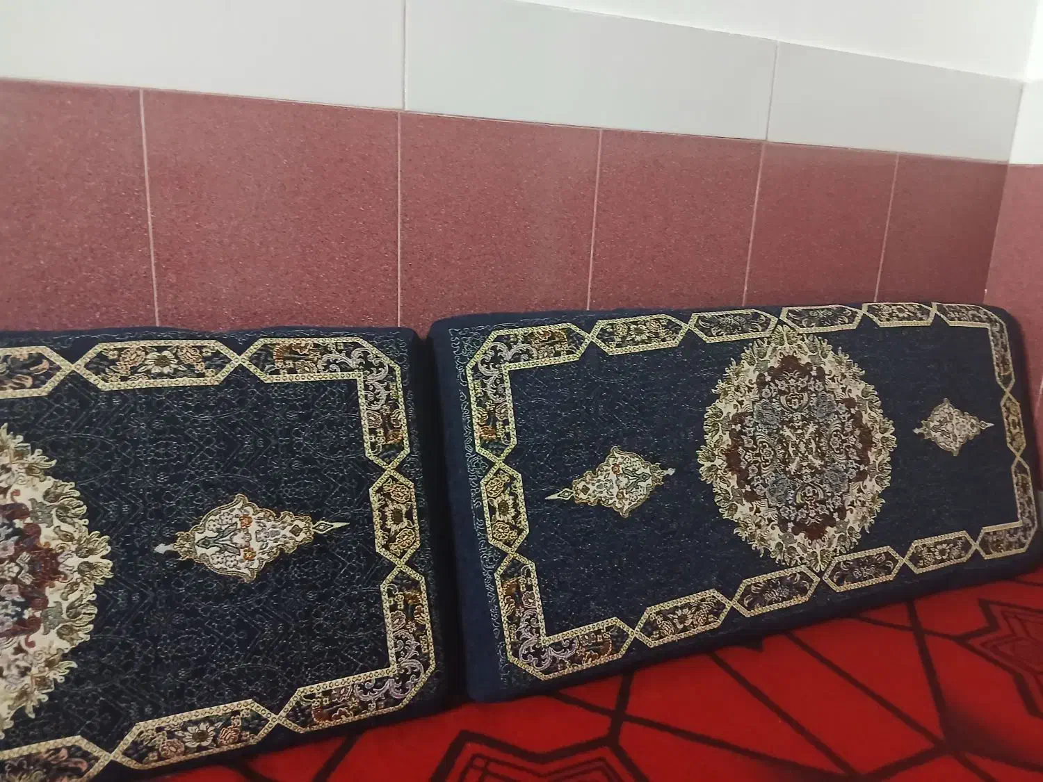 پشتی|پشتی|اصفهان, همتآباد|دیوار