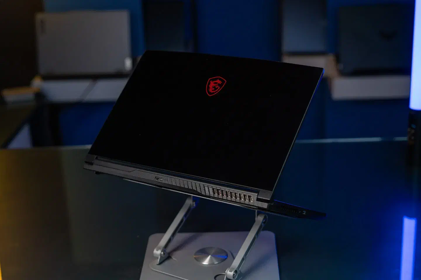 لپ تاپ گیمینگ MSI با 4G GTX1650 برای هر گیم وطراحی|رایانه همراه|یزد, |دیوار