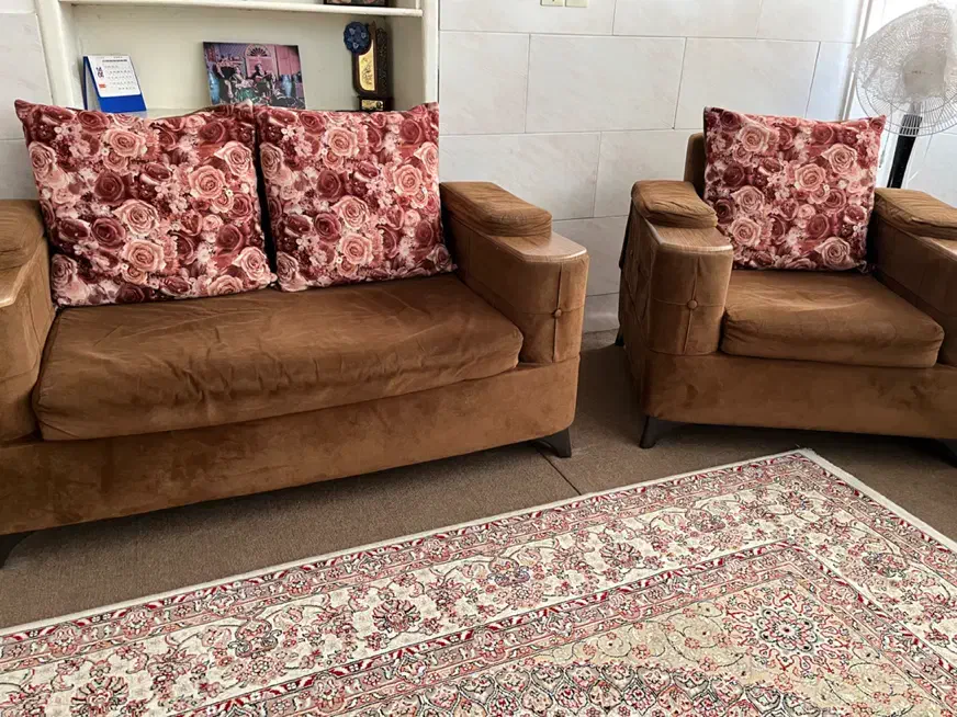 مبل|مبلمان خانگی و میز عسلی|فولادشهر, B7|دیوار