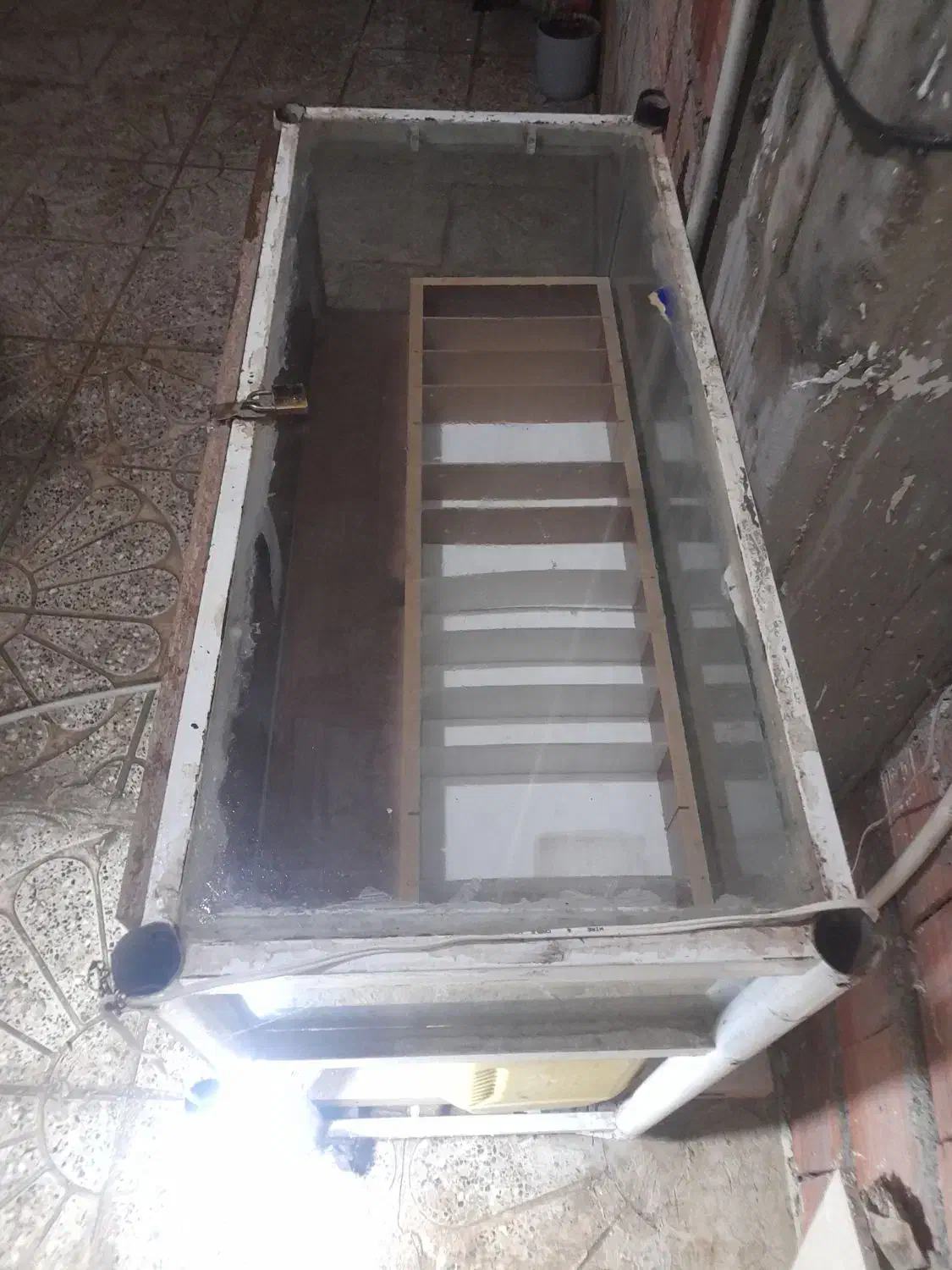 با سلام ی دونع ویترین|بوفه، ویترین، کنسول|گرگان, |دیوار