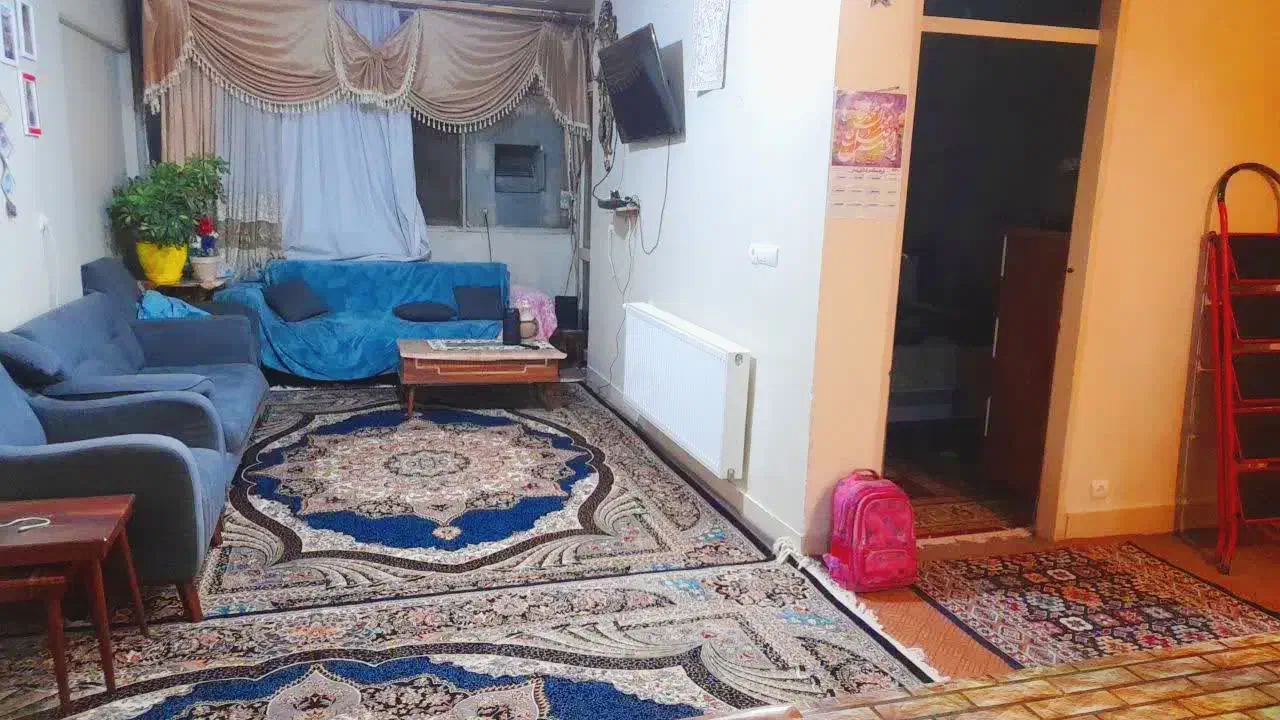 خانه ۷۰ متری، تک برگ ، شوفاژ، موکت ،انباری|فروش آپارتمان|فولادشهر, A2|دیوار