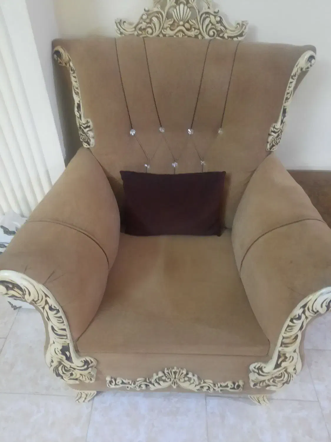 مبل و میز تلویزیون و میز ناهارخوری و جلو مبلی|مبلمان خانگی و میز عسلی|رشت, استقامت ۱|دیوار