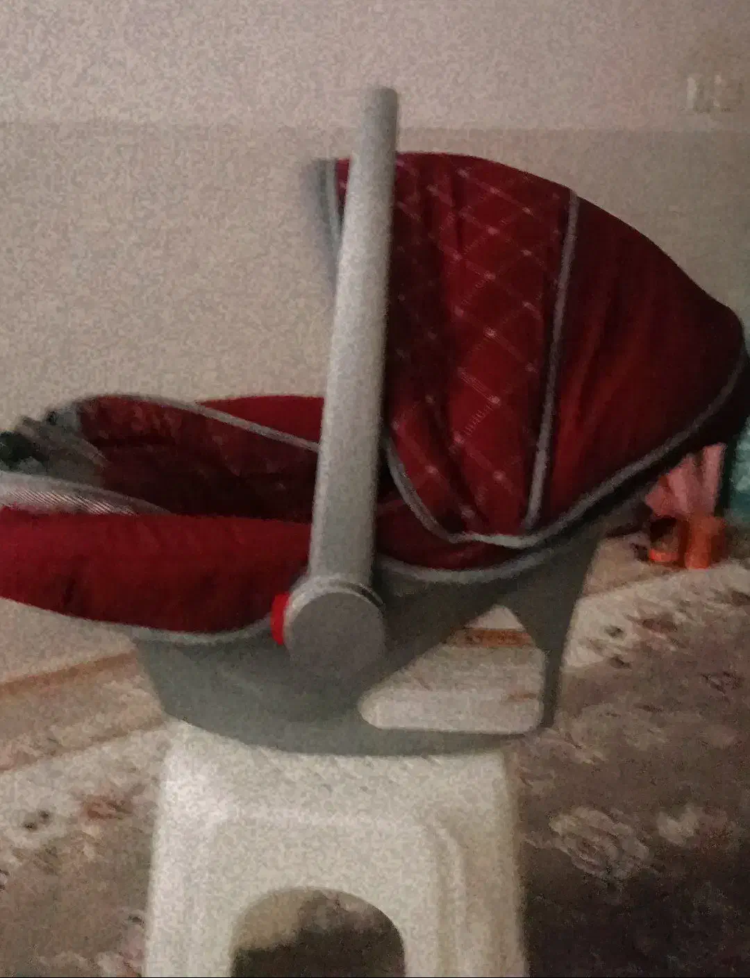 فروشی|مبلمان خانگی و میز عسلی|زارچ, |دیوار