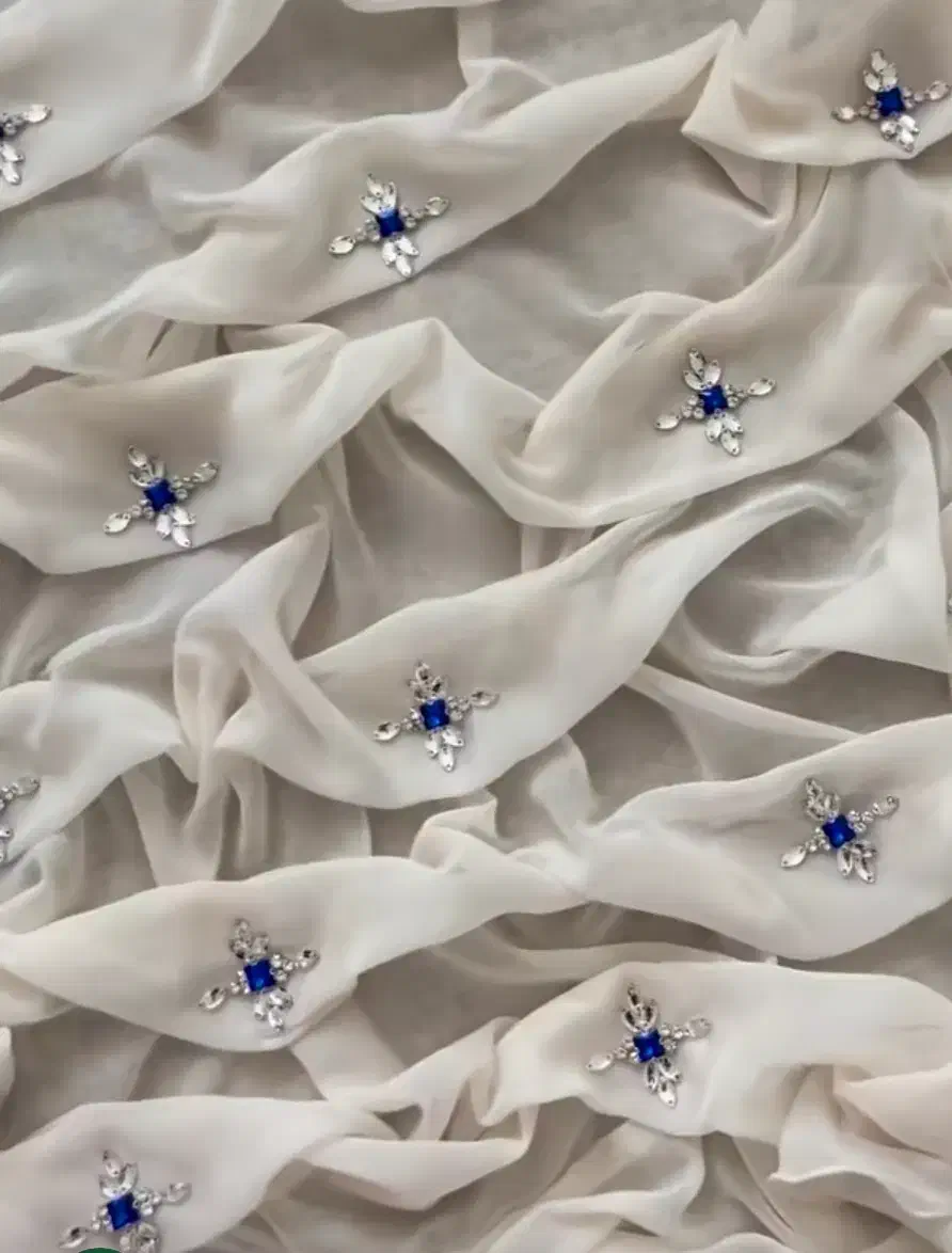 چادر کار شده با سنگ اتریشی|لباس|بندرعباس, |دیوار