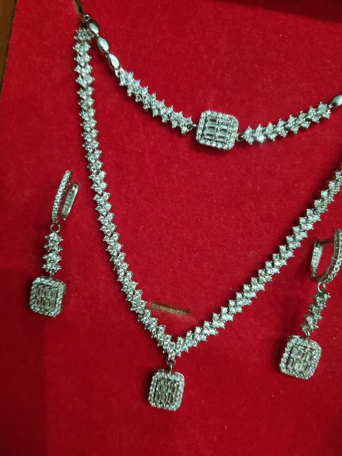 نیم‌ست نقره مدل جواهری نگین باگت|جواهرات|فردیس, فردیس|دیوار