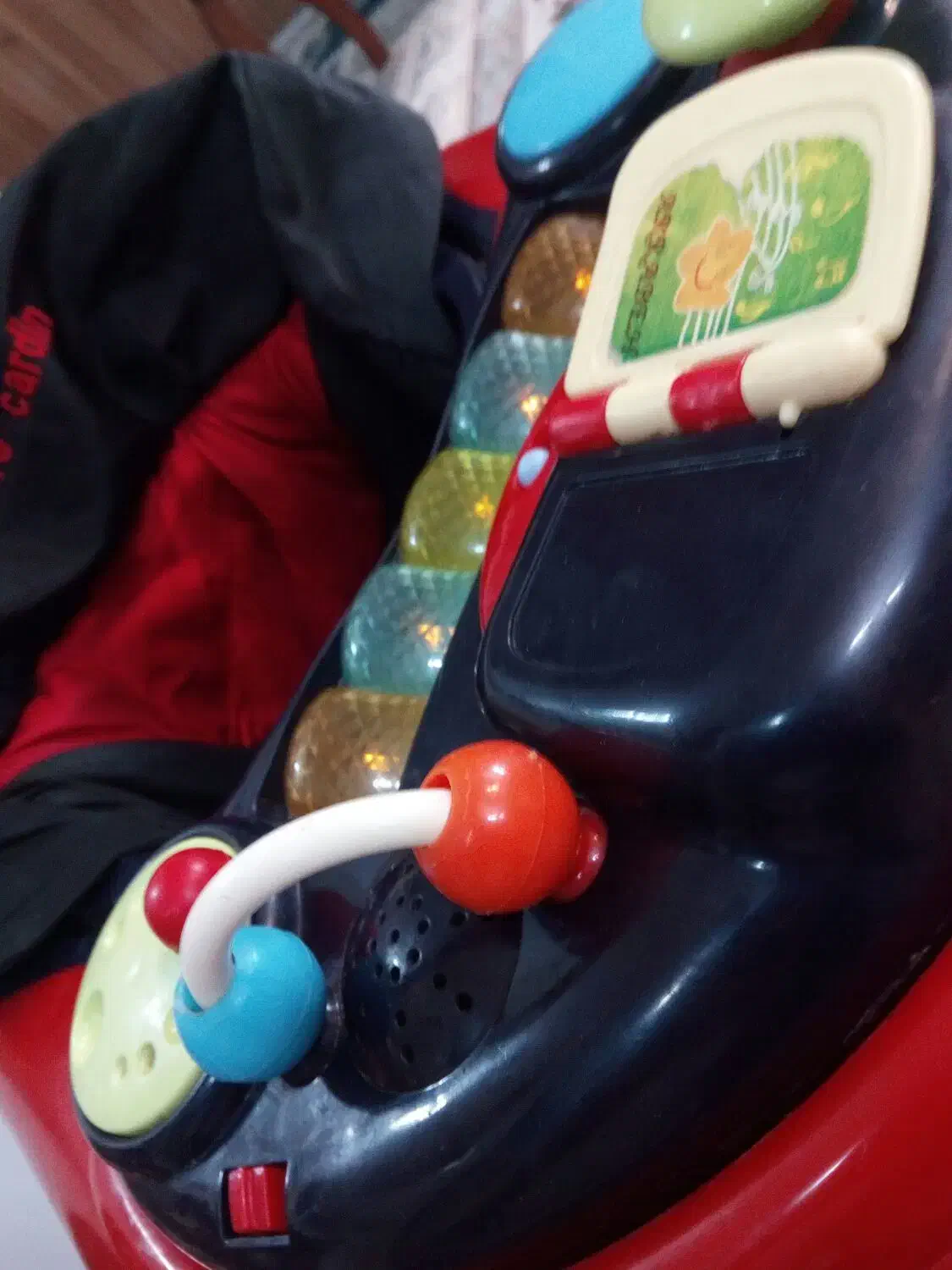 روروک موزیکال|کالسکه و لوازم جانبی|گلبهار, شهر جدید گلبهار|دیوار