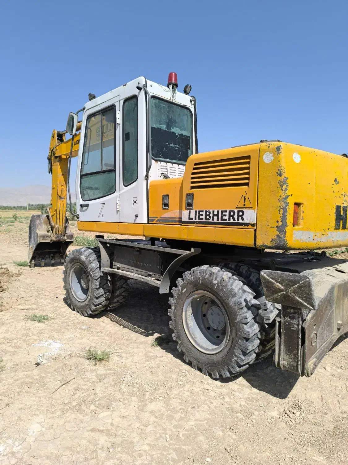 بیل مکانیکی هپکو 900 A|خودرو سنگین|شیراز, اکبر آباد|دیوار