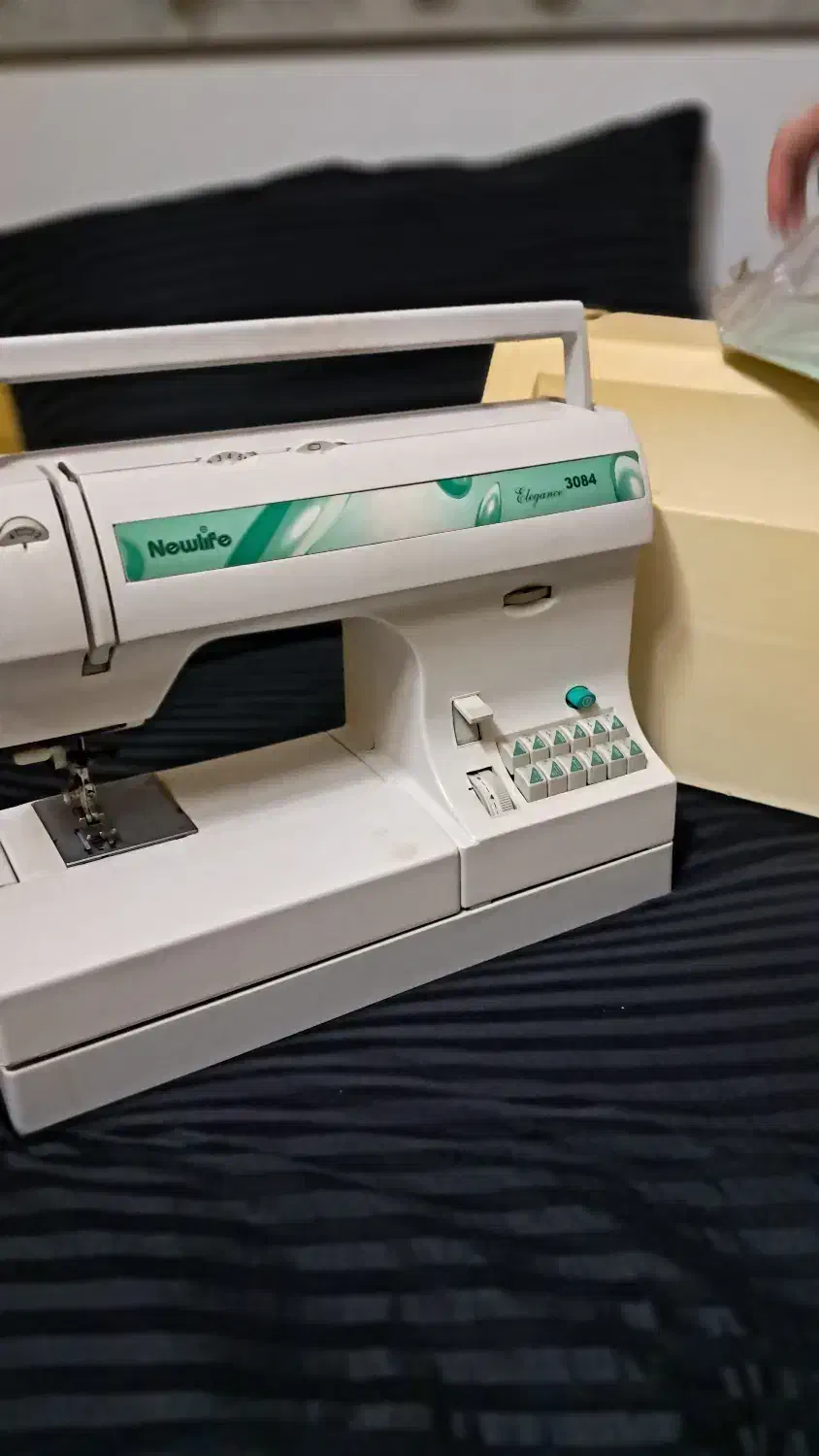 چرخ خیاطی|لوازم خیاطی و بافتنی|تربتحیدریه, کاشانی|دیوار