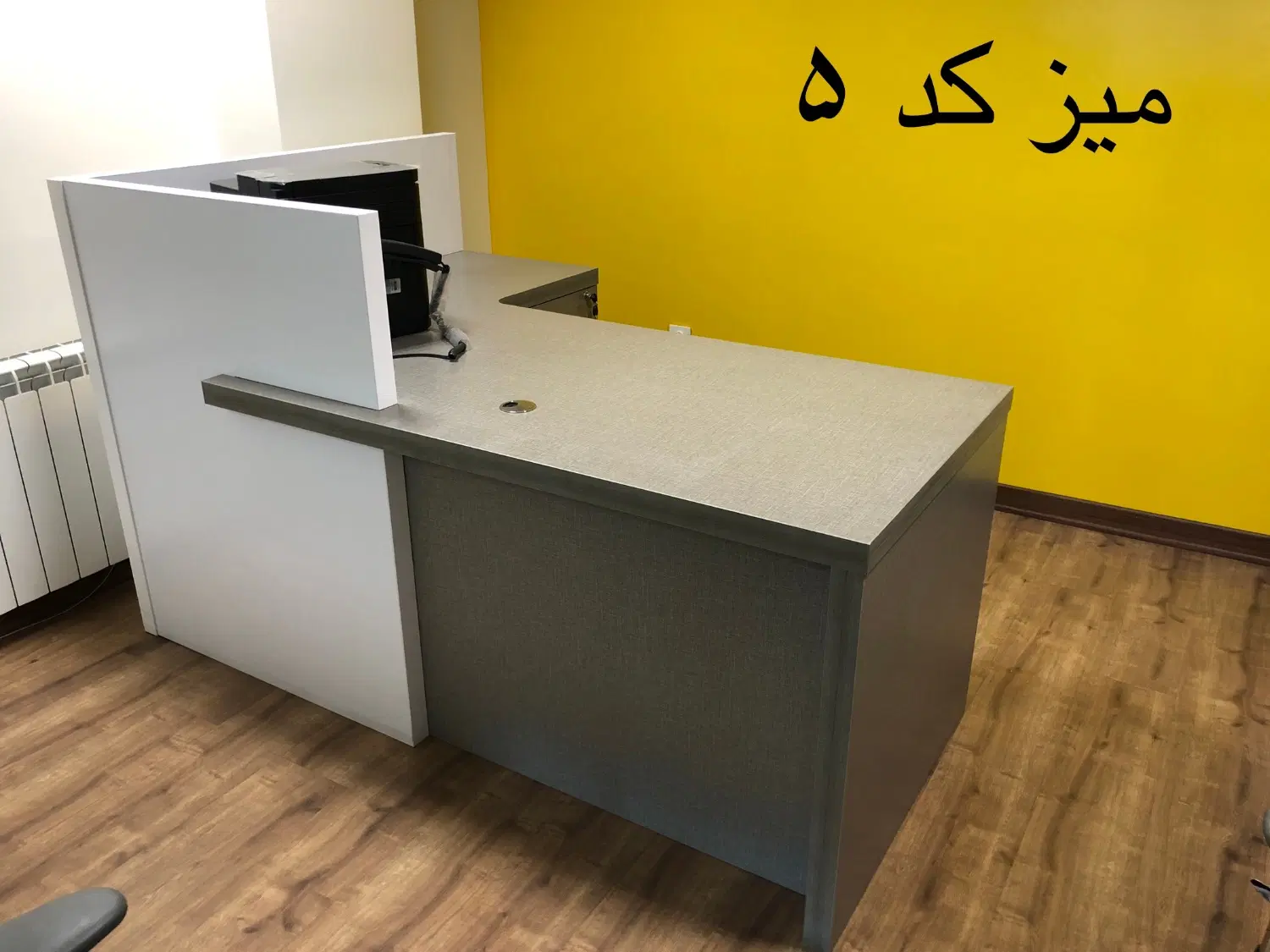 فروش فوری میز و کمد اداری مدرن و نو از برند معتبر|مبلمان اداری|تهران, ایرانشهر|دیوار
