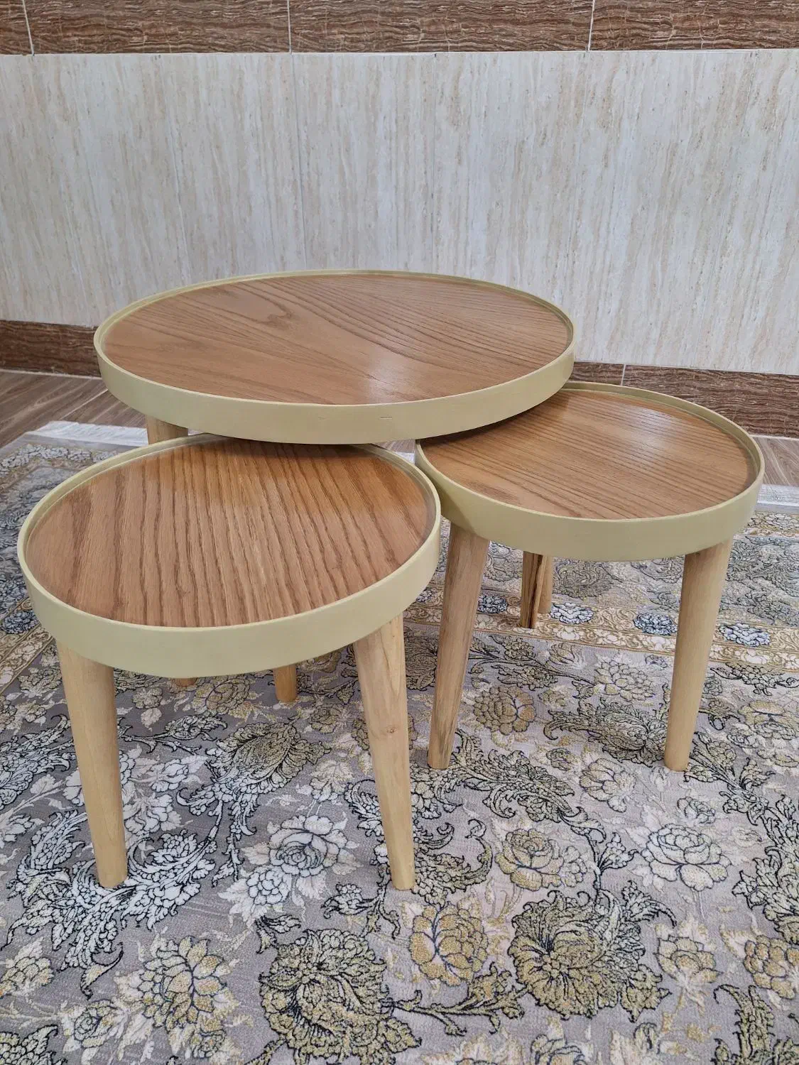 میز عسلی گرد لبه دار|مبلمان خانگی و میز عسلی|زابل, |دیوار