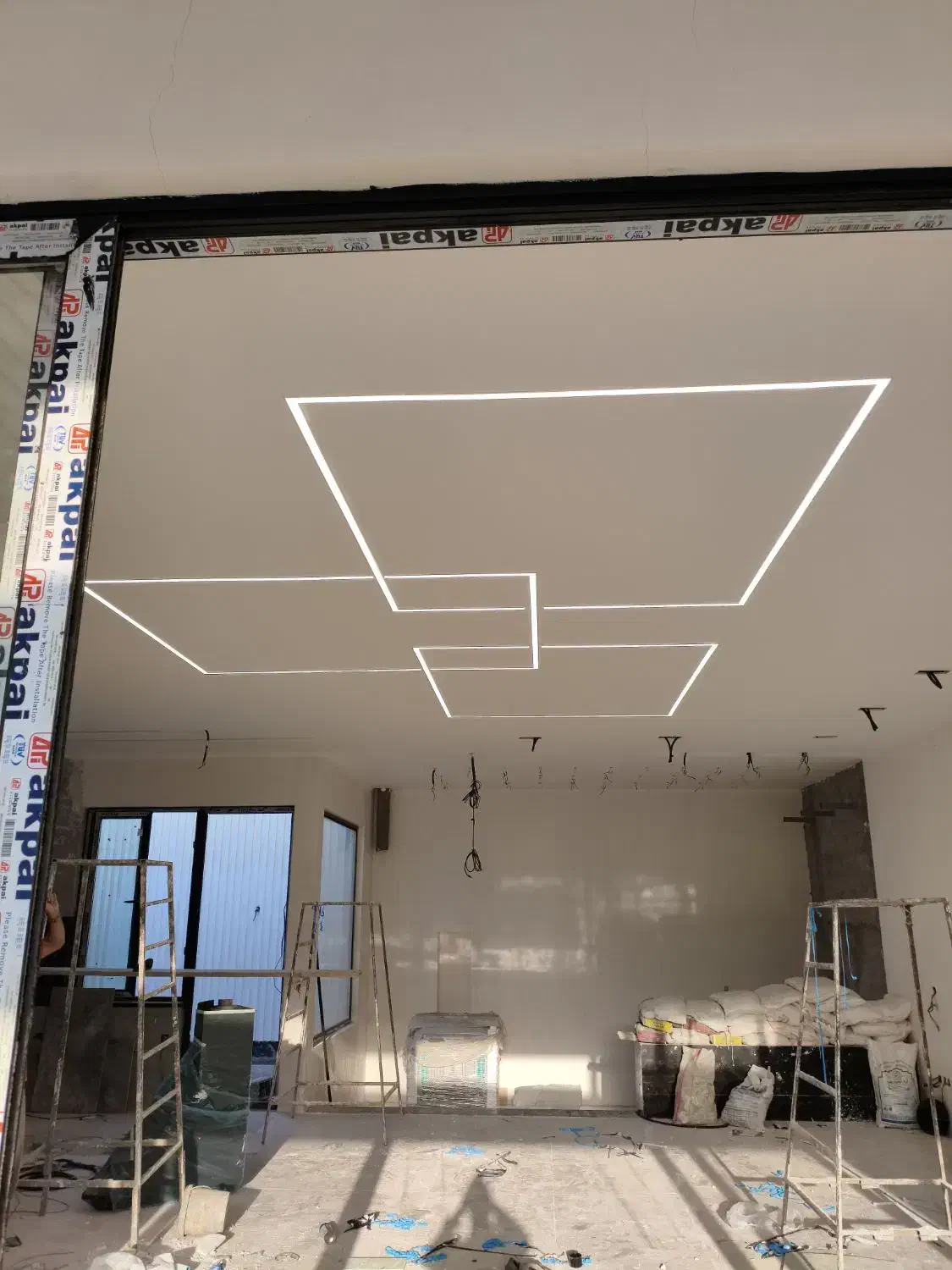 برقکار برقکاری ساختمان|خدمات پیشه و مهارت|هشتگرد, فاز ۱ مهستان|دیوار