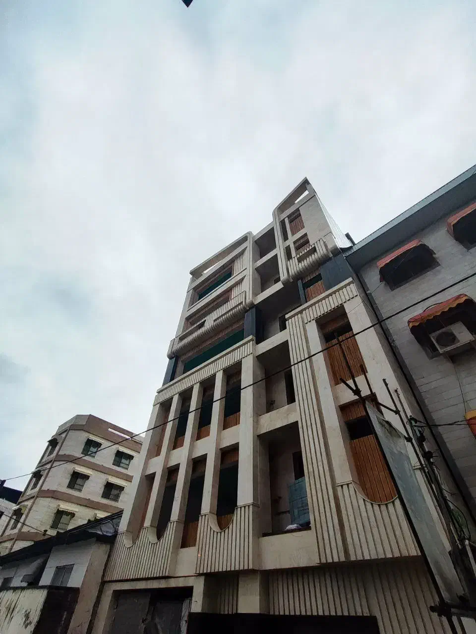 فروش واحد آپارتمان ۱۵۰ متری فجر ۲۳ سند مالکیت|پیش‌فروش املاک|آمل, |دیوار