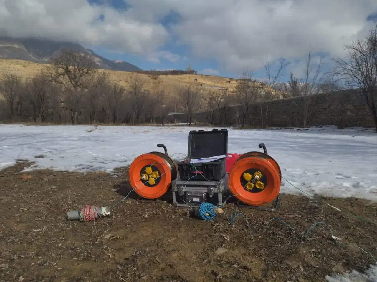 آبیابی و ژئوفیزیک منابع آب|خدمات باغبانی و درختکاری|سبزوار, پاسداران|دیوار