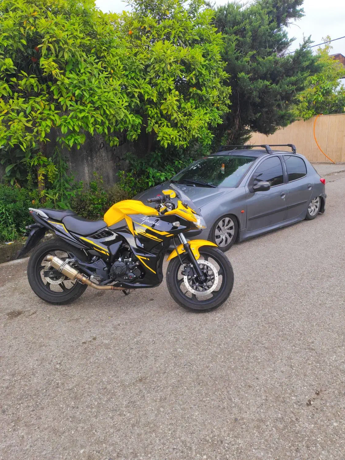 مگلی 14018تا کار|موتورسیکلت|سلمان‌شهر, |دیوار