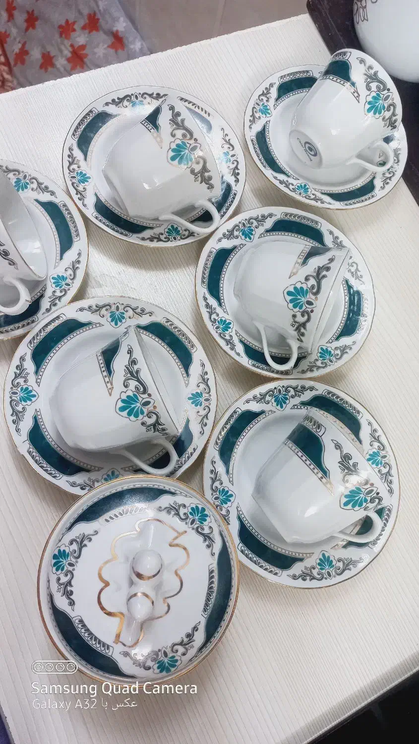 قندان|ظروف سرو و پذیرایی|قم, باغ شازده|دیوار