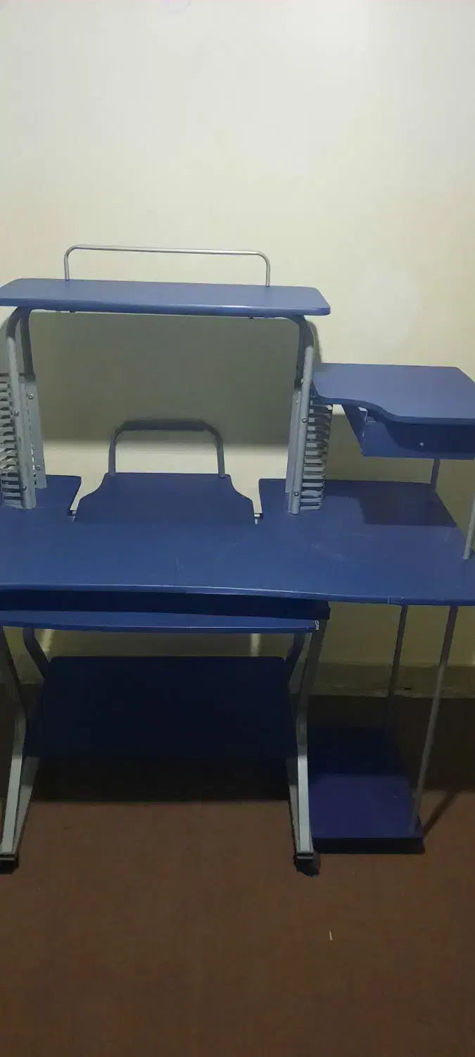 میز و صندلی کامپیوتر|میز تحریر و کامپیوتر|اردبیل, |دیوار