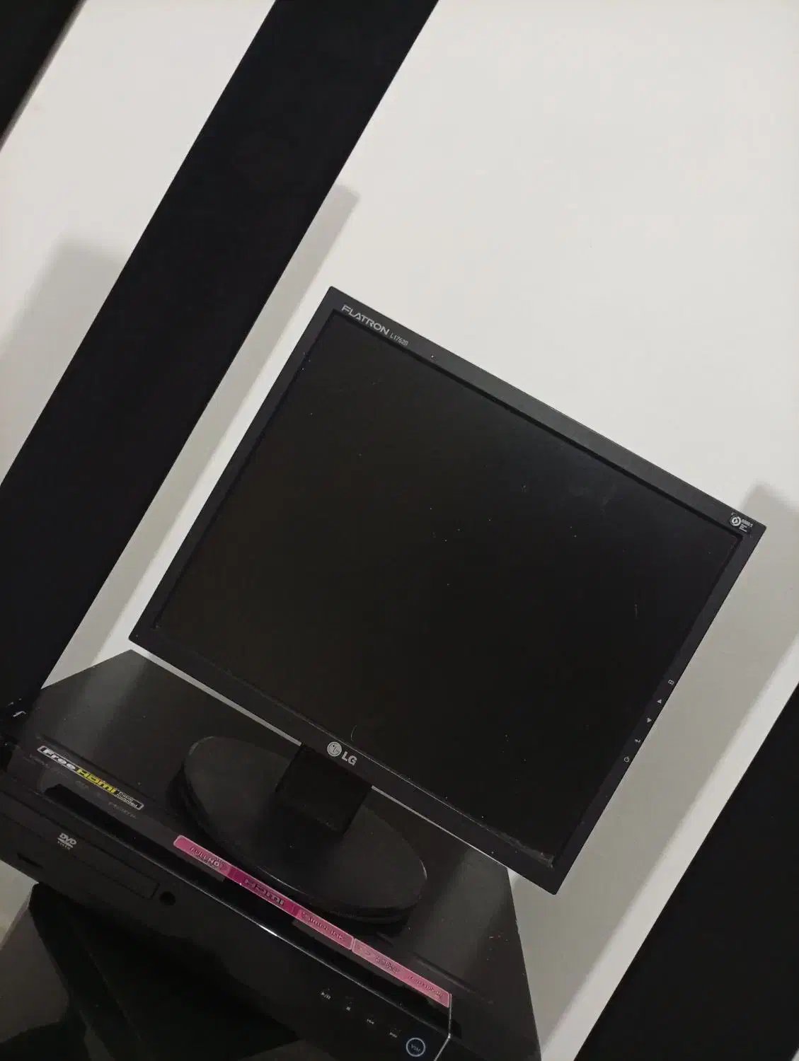 مانیتور الجی سالم|رایانه رومیزی|اردبیل, |دیوار