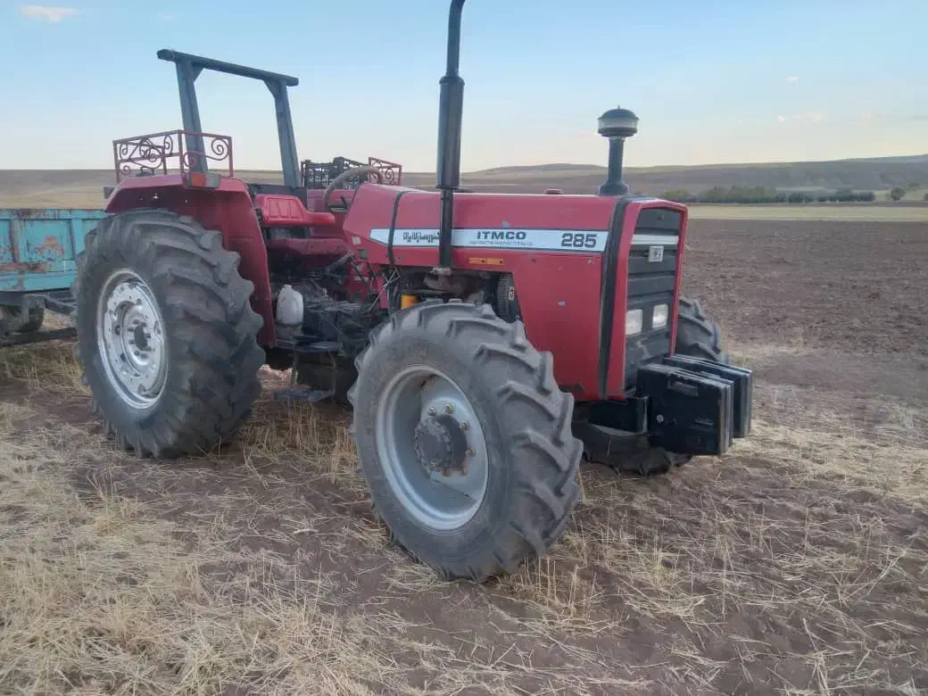 تراکتور۲۸۵ مدل۸۸|خودرو سنگین|تکاب, |دیوار