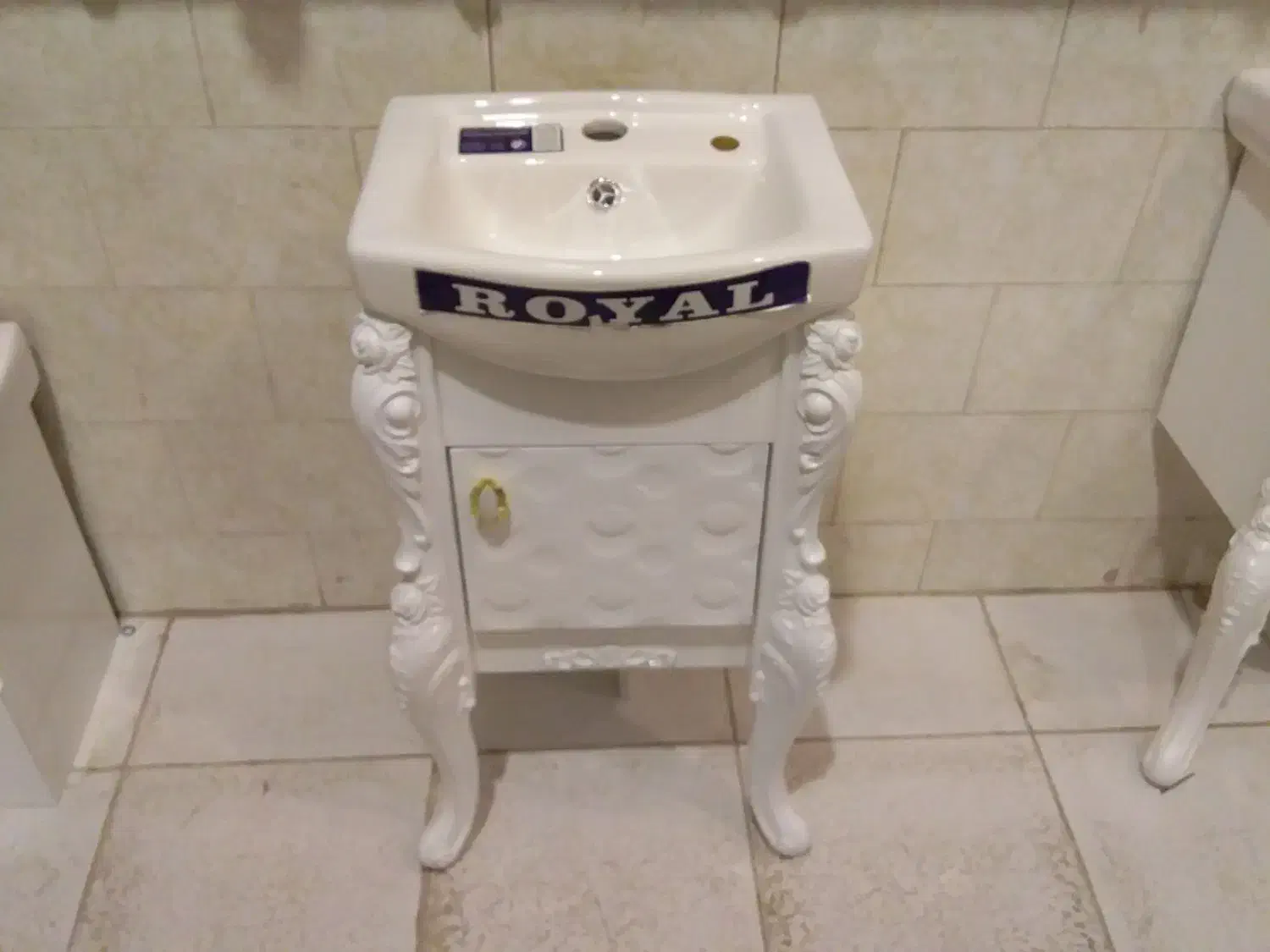 فروشگاه شیرآلات روشویی و لوازم بهداشتی عبادی|لوازم سرویس بهداشتی|سرپل ذهاب, |دیوار