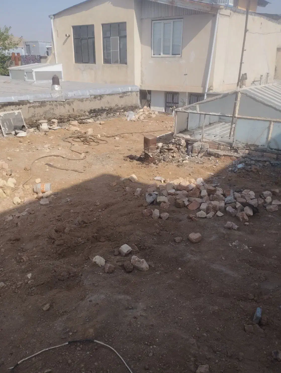 تخریب وبازسازی ساختمان،حفاری چاه ،گچکاری حرفه ای|خدمات پیشه و مهارت|کنگاور, |دیوار