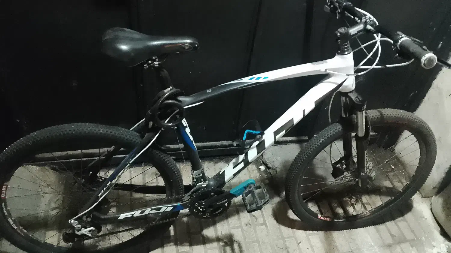 دوچرخه کربن فوجی|دوچرخه، اسکیت، اسکوتر|رشت, گلسار|دیوار