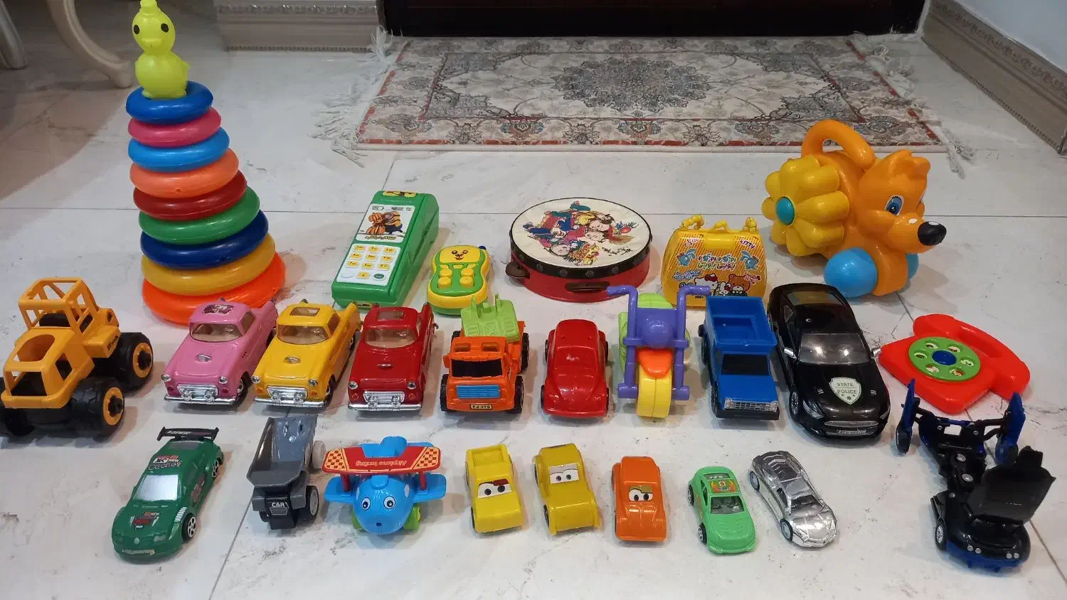 تعدادی اسباب بازی ماشین وغیره...|اسباب‌‌بازی|لاهیجان, شقایق|دیوار