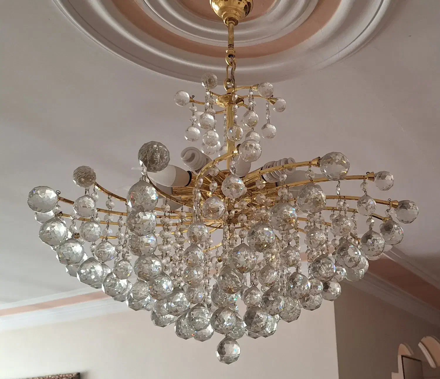 لوستر ۱۲ شاخه|لوستر و چراغ آویز|کرج, شهرک جهان‌نما|دیوار