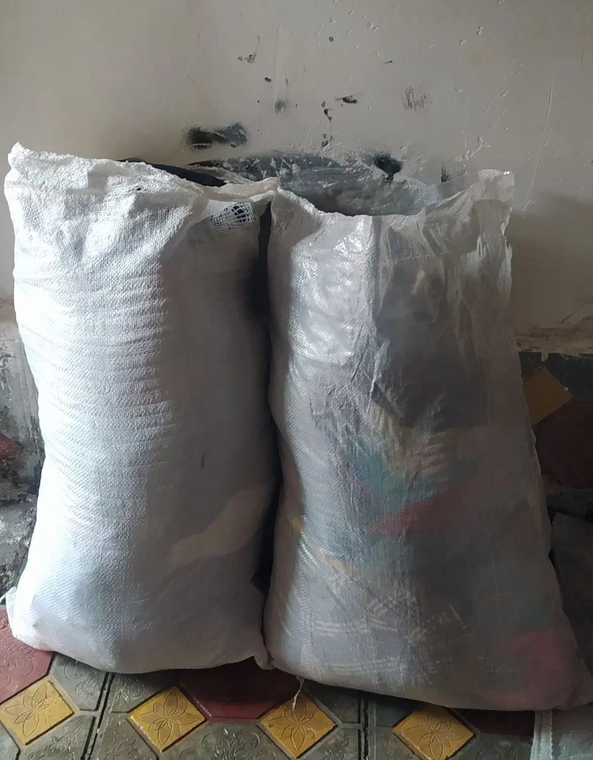 لباس دست دوم|لباس|مراغه, |دیوار