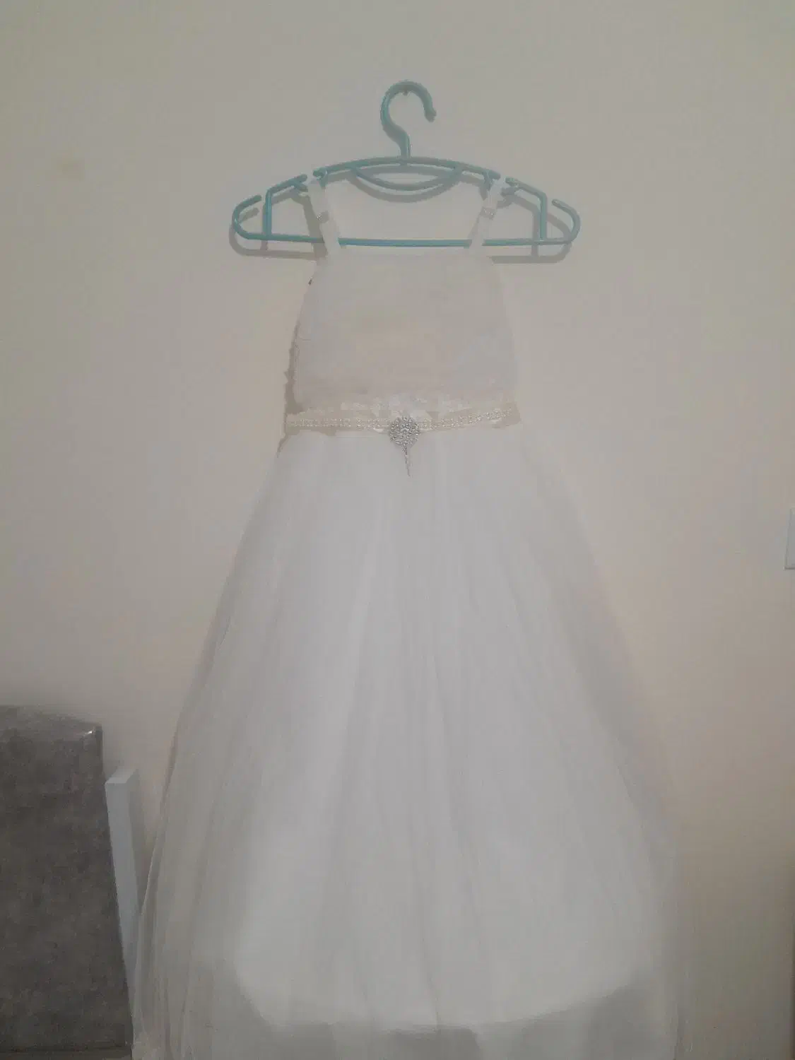 لباس عروس|لباس|تربت جام, تیپ ۳۸ زرهی تربت جام|دیوار