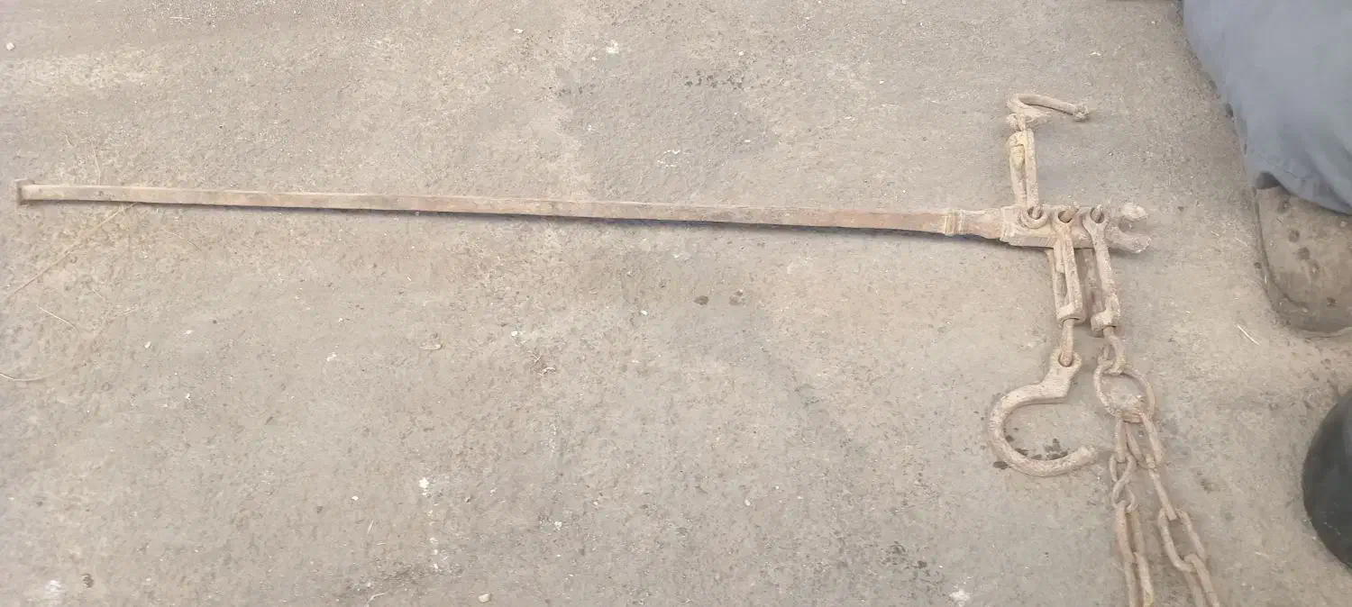 قپان قدیمی دوره قاجار|کلکسیون اشیاء عتیقه|سنندج, |دیوار