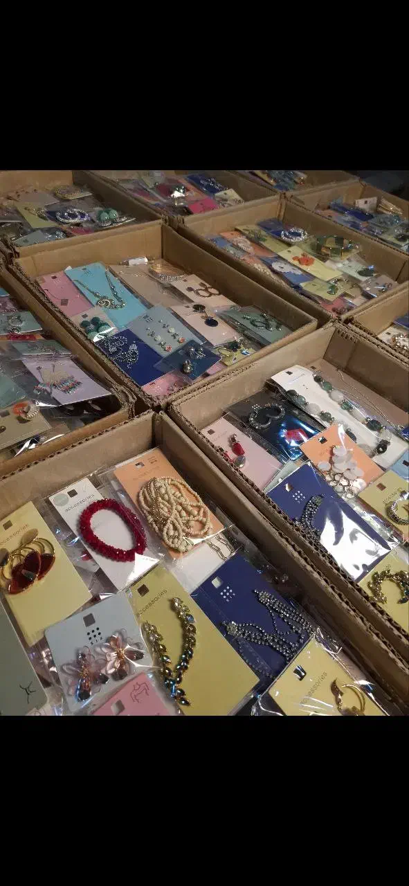 بدلیجات کیلویی|بدلیجات|اصفهان, نقش جهان|دیوار